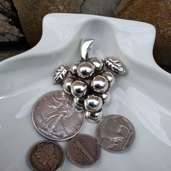 Circa 1940's 3-D Sterling Grape Brooch - Picture 2 of 4